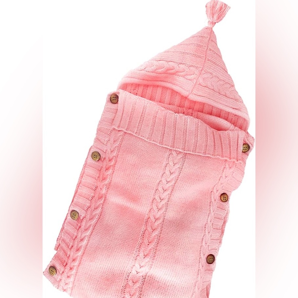 NWT (OS - 0-6 months) Cozy Pink Knit Baby Swaddle